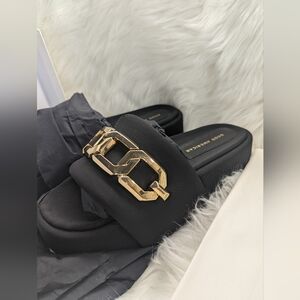 Good American Neoprene Black slides sz 8